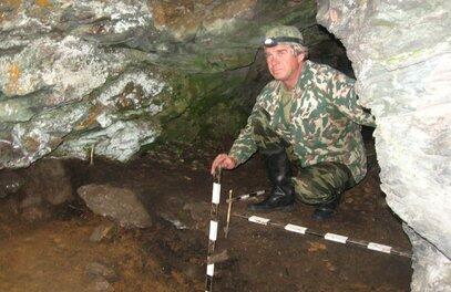 Ученый-геолог в Миассе