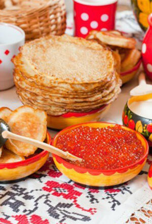 Масленица идет, за собой весну ведет