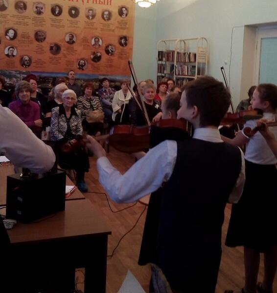 Поэзия — музыка слов