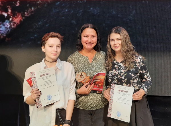 Молодые авторы из «Школы поэтов» стали победителями областного конкурса