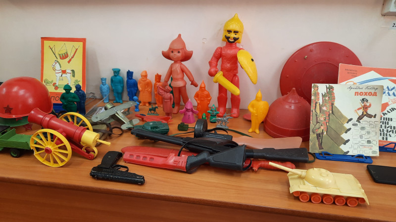 Детства добрые игрушки
