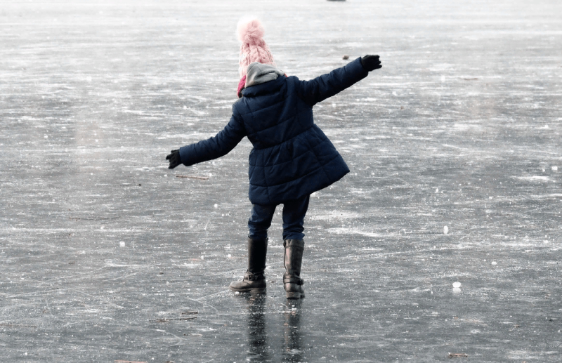 Первый день зимы – не гарантия прочного льда