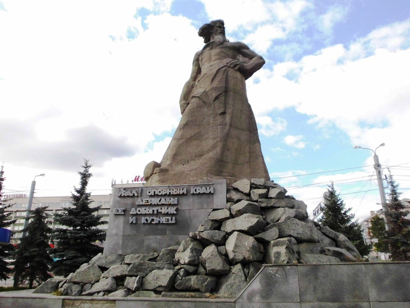«Поклон тебе, город Челябинск…» Областному центру — 290 лет