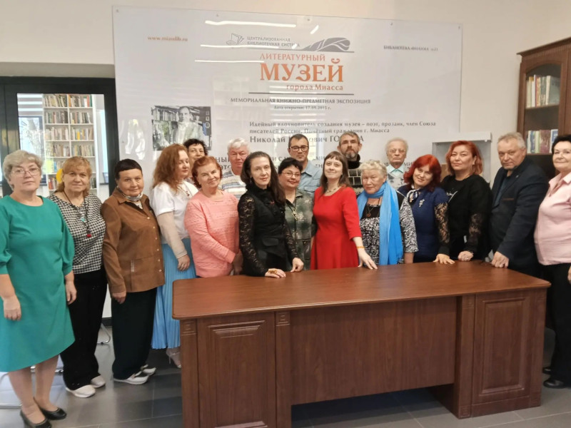 Литучеба в библиотеке: от анализа – к совершенствованию